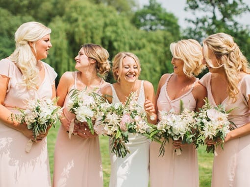 VICTORIA & JOEL – SHARING A LAUGH