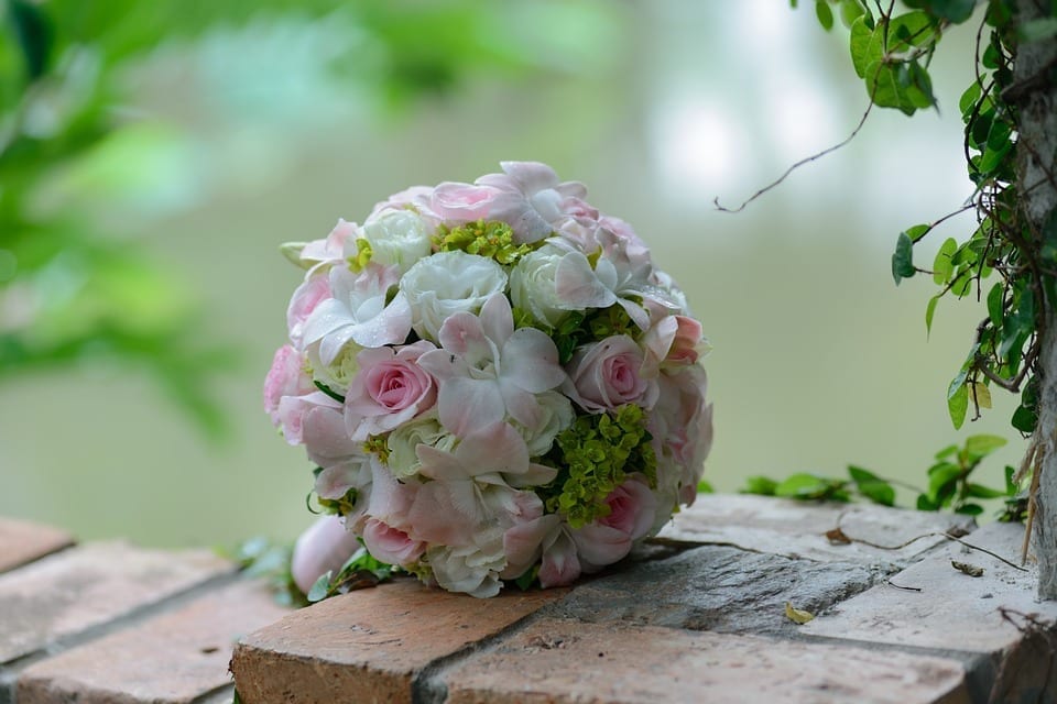 Spring Wedding Ideas That Amazing Place